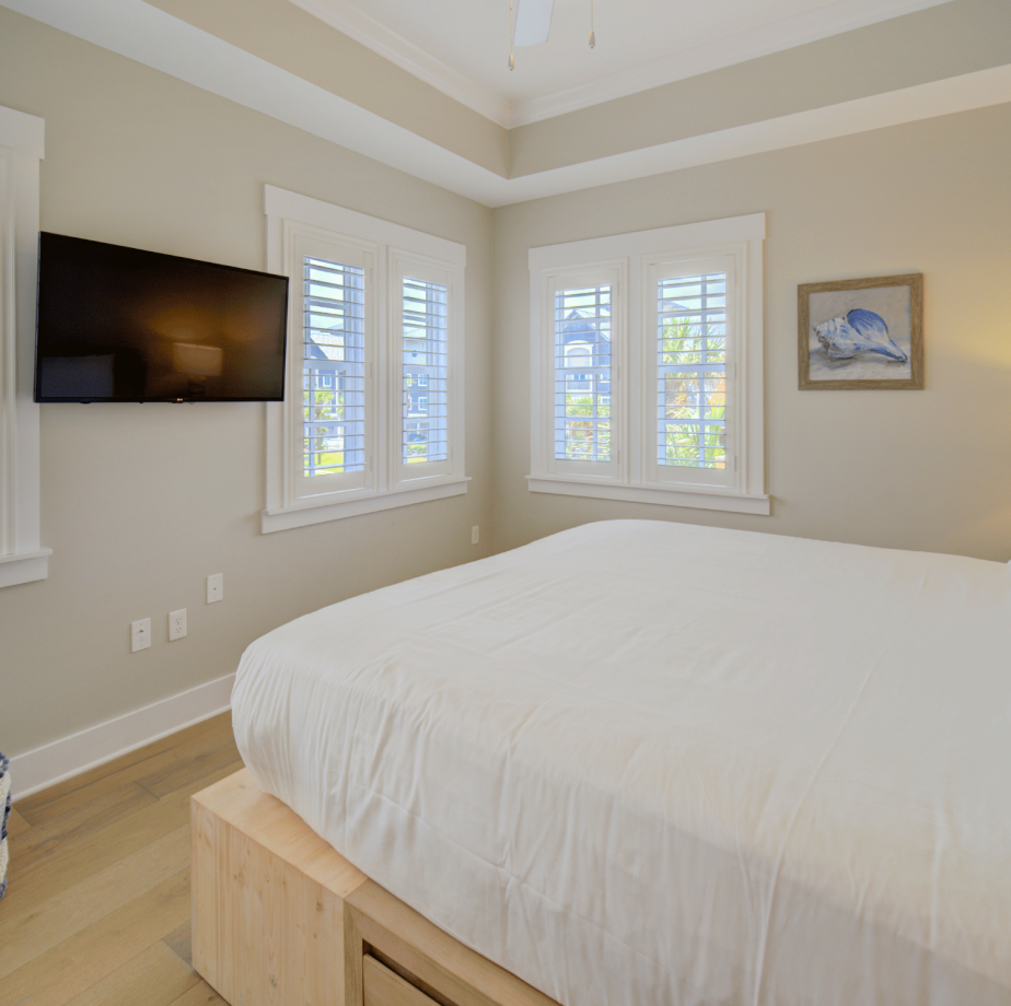 Primary bedroom 1