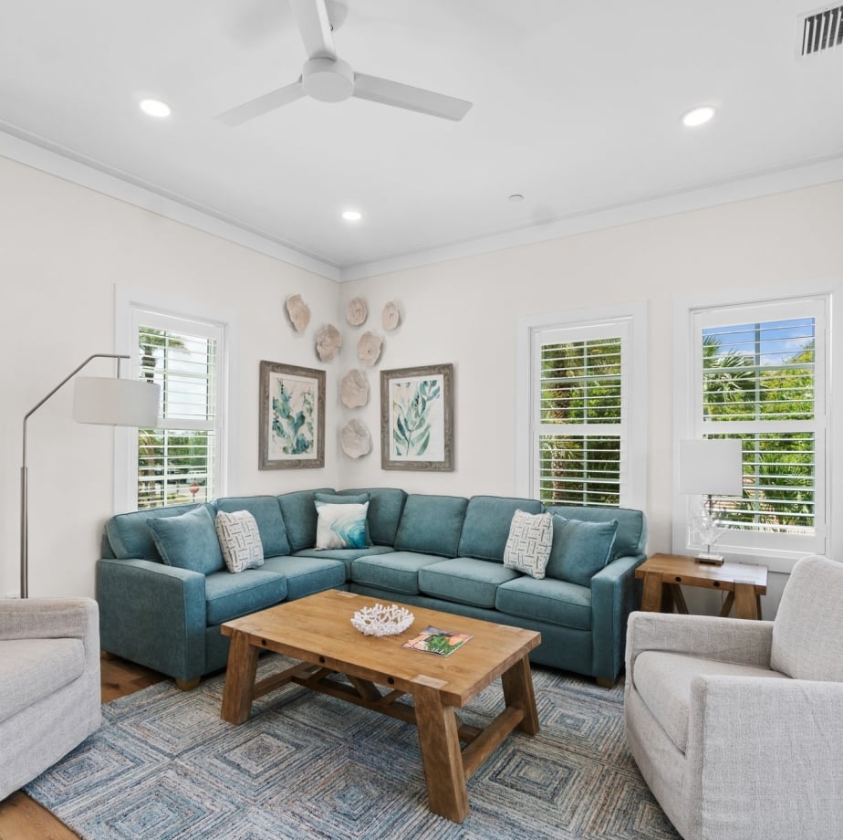 Cottage 13 - Living Room