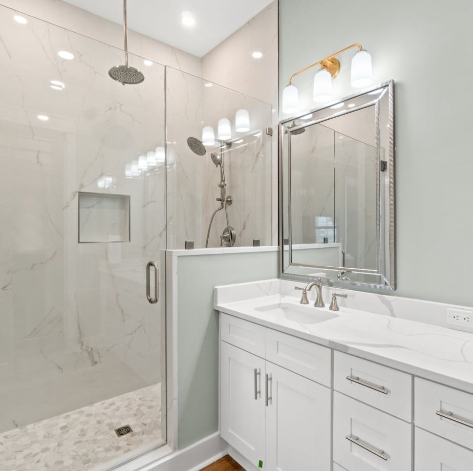 Cottage 13 - Primary Suite A Shower