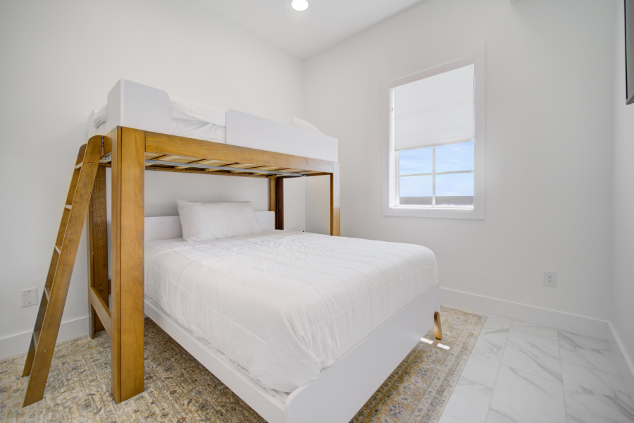 Parkside 5401 - Bunk Room